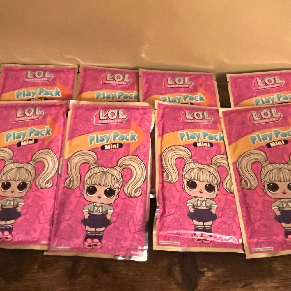 L.O.L. Surprise! Pink Mini Play Pack of 8 Birthday Party Favor New